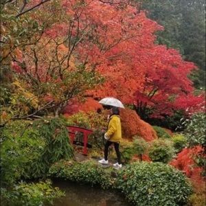 Meet your Posher, Azenette